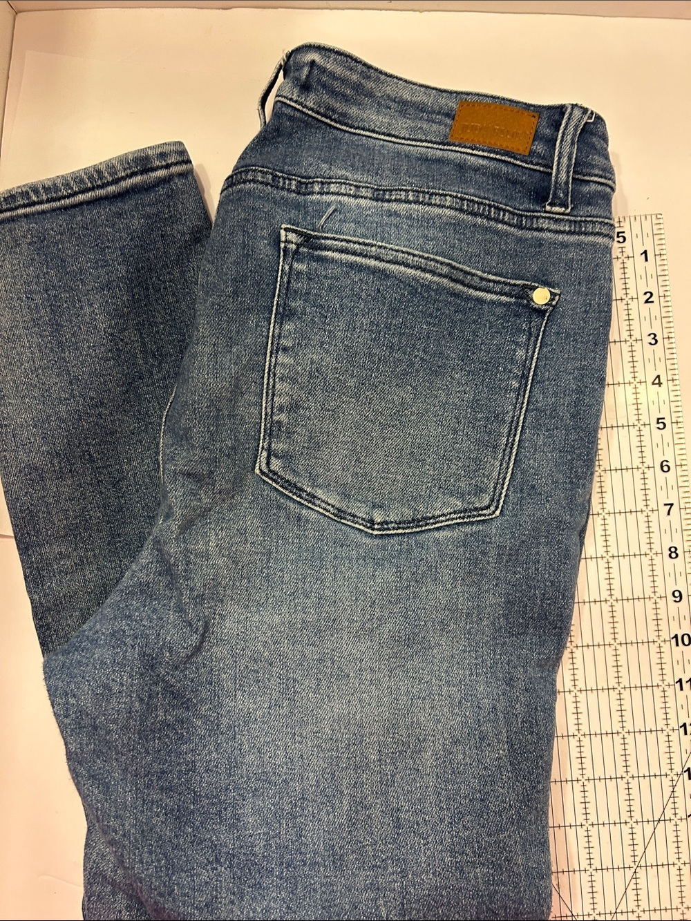 Judy blue relaxed fit 13/31